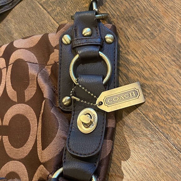 COACH Brown Shoulder Hobo Handbag - Picture 4 of 6